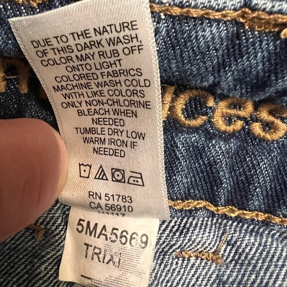 Maurices Denim Shorts - Picture 3 of 5